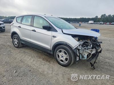 Czwarte zdjęcie samochodu z boku: 2017 FORD ESCAPE S VIN:1FMCU0F71HUC06076 - miniatura