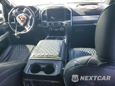 Zdjęcie 8 z 12 samochodu: 2022 FORD F350 SUPER DUTY VIN:1FT8W3BT3NEF50913 - miniatura