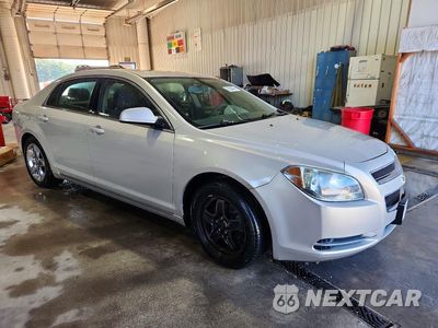 Czwarte zdjęcie samochodu z boku: 2010 CHEVROLET MALIBU 1LT VIN:1G1ZC5EB3AF212789 - miniatura