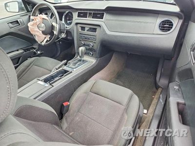 Zdjęcie 8 z 12 samochodu: 2014 FORD MUSTANG GT VIN:1ZVBP8CF8E5258860 - miniatura