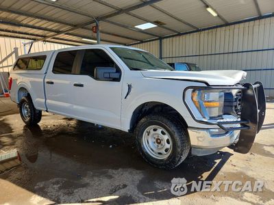 Czwarte zdjęcie samochodu z boku: 2023 FORD F150 SSV VIN:1FTFW1T55PKD81381 - miniatura