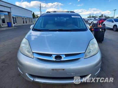 Piąte zdjęcie samochodu w środku: 2008 TOYOTA SIENNA XLE LIMITED VIN:5TDBK22C18S011541 - miniatura