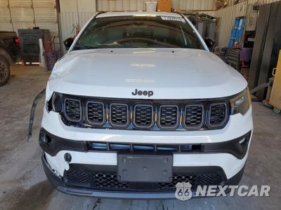 Piąte zdjęcie samochodu w środku: 2026 JEEP COMPASS LATITUDE VIN:3C4NJDBN2TT209377 - miniatura