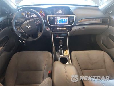 Zdjęcie 8 z 13 samochodu: 2017 HONDA ACCORD EX VIN:1HGCR2F76HA282204 - miniatura