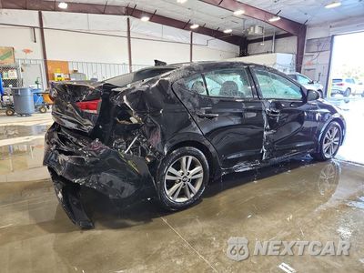 Trzecie zdjęcie samochodu z tyłu: 2018 HYUNDAI ELANTRA VALUE EDITION VIN:5NPD84LF8JH350112 - miniatura