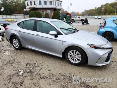 Czwarte zdjęcie samochodu z boku: 2025 TOYOTA CAMRY LE VIN:4T1DBADK7SU504923 - miniatura