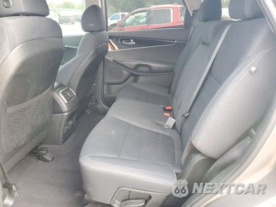 Zdjęcie 11 z 13 samochodu: 2018 KIA SORENTO LX VIN:5XYPGDA31JG410327 - miniatura