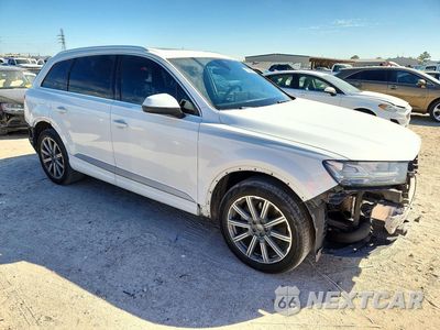 Czwarte zdjęcie samochodu z boku: 2018 AUDI Q7 PREMIUM PLUS VIN:WA1LHAF71JD053228 - miniatura
