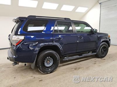 Trzecie zdjęcie samochodu z tyłu: 2019 TOYOTA 4RUNNER SR5 PREMIUM VIN:JTEBU5JR3K5630961 - miniatura