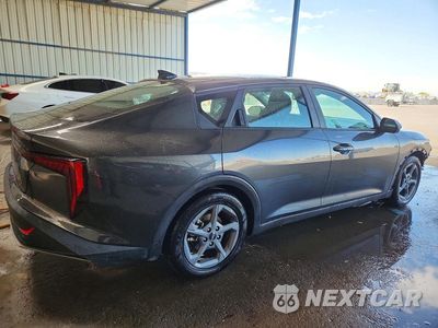 Trzecie zdjęcie samochodu z tyłu: 2025 KIA K4 LXS VIN:3KPFT4DE0SE055301 - miniatura