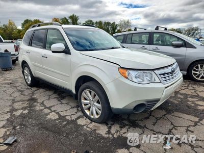 Czwarte zdjęcie samochodu z boku: 2012 SUBARU FORESTER 2.5X PREMIUM VIN:JF2SHADC2CH466029 - miniatura