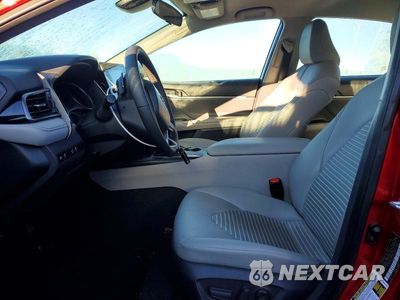 Zdjęcie 7 z 12 samochodu: 2021 TOYOTA CAMRY SE VIN:4T1G11AK9MU484083 - miniatura