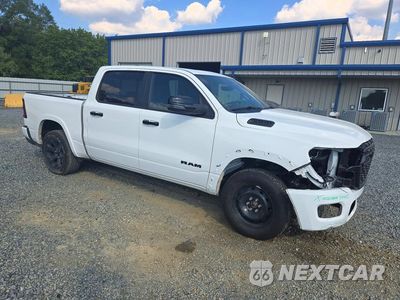 Czwarte zdjęcie samochodu z boku: 2026 RAM 1500 BIG HORN/LONE STAR VIN:3C6SRFFP2T4156829 - miniatura