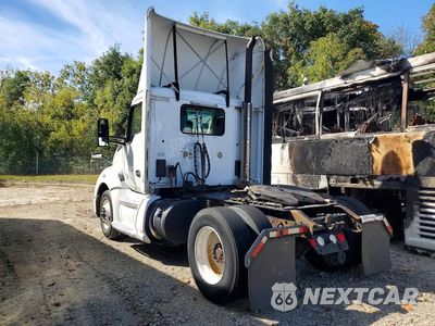 Drugie zdjęcie samochodu z przodu: 2015 KENWORTH T680 SEMI TRUCK VIN:1XKYA48X2FJ462463 - miniatura