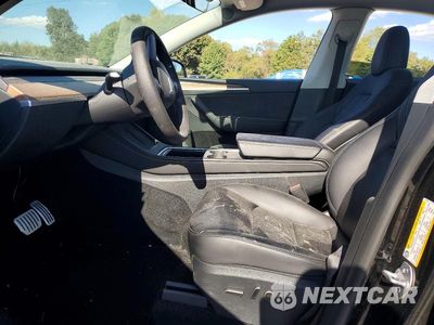 Zdjęcie 7 z 14 samochodu: 2023 TESLA MODEL Y VIN:7SAYGDEF4PF911742 - miniatura