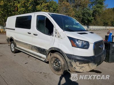 Czwarte zdjęcie samochodu z boku: 2023 FORD TRANSIT 250 DELIVERY VAN VIN:1FTBR1Y87PKB23226 - miniatura