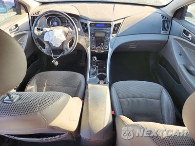 Zdjęcie 8 z 13 samochodu: 2012 HYUNDAI SONATA SE VIN:5NPEC4AC9CH466093 - miniatura