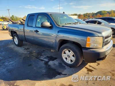 Czwarte zdjęcie samochodu z boku: 2007 CHEVROLET SILVERADO K1500 VIN:1GCEK19067Z532478 - miniatura