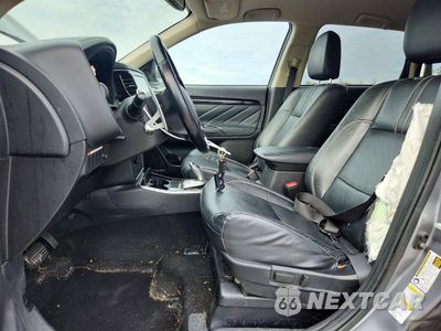 Zdjęcie 7 z 13 samochodu: 2018 MITSUBISHI OUTLANDER SE VIN:JA4J24A50JZ031367 - miniatura