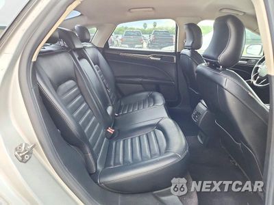 Zdjęcie 10 z 12 samochodu: 2017 FORD FUSION SE VIN:3FA6P0H92HR130520 - miniatura