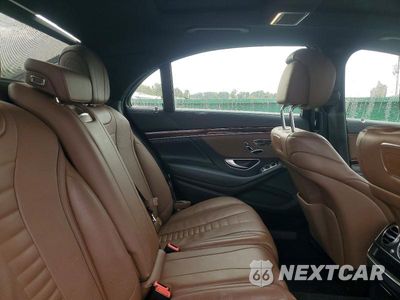 Zdjęcie 10 z 13 samochodu: 2019 MERCEDES-BENZ S 560 VIN:WDDUG8DB8KA483733 - miniatura