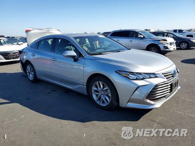 Czwarte zdjęcie samochodu z boku: 2022 TOYOTA AVALON XLE VIN:4T1AA1AB0NU015939 - miniatura