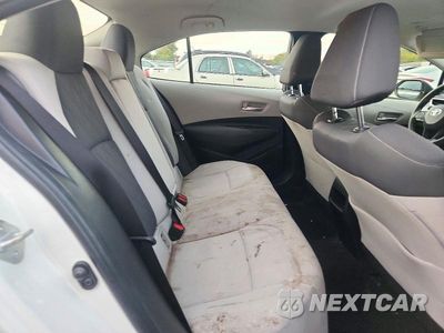 Zdjęcie 10 z 12 samochodu: 2020 TOYOTA COROLLA LE VIN:JTDEPRAEXLJ103070 - miniatura