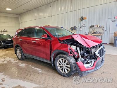 Czwarte zdjęcie samochodu z boku: 2018 KIA SORENTO LX VIN:5XYPG4A35JG387117 - miniatura