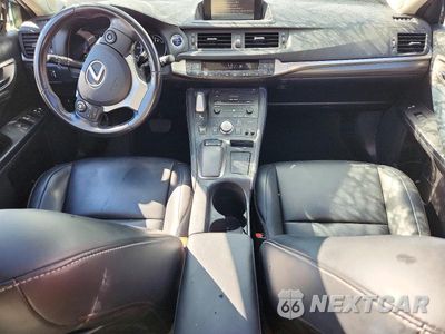 Zdjęcie 8 z 12 samochodu: 2016 LEXUS CT 200 VIN:JTHKD5BH9G2257135 - miniatura