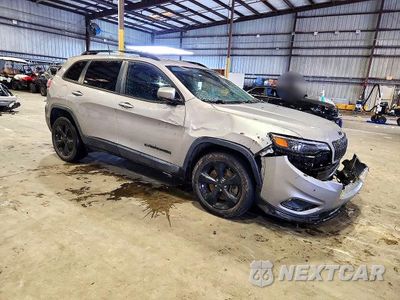 Czwarte zdjęcie samochodu z boku: 2020 JEEP CHEROKEE LATITUDE PLUS VIN:1C4PJLLB6LD629625 - miniatura
