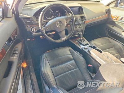 Zdjęcie 8 z 12 samochodu: 2010 MERCEDES-BENZ E 550 VIN:WDDKJ7CB9AF026211 - miniatura
