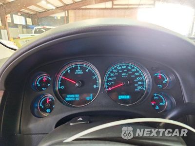 Zdjęcie 9 z 13 samochodu: 2014 GMC YUKON XL DENALI VIN:1GKS2MEF0ER131542 - miniatura