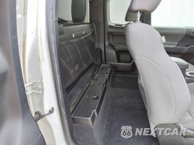 Zdjęcie 10 z 13 samochodu: 2022 TOYOTA TACOMA SR VIN:3TYRX5GNXNT050754 - miniatura