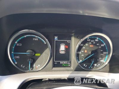 Zdjęcie 9 z 13 samochodu: 2017 TOYOTA RAV4 HV LIMITED VIN:JTMDJREV7HD091232 - miniatura