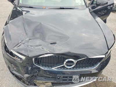 Zdjęcie 11 z 12 samochodu: 2021 VOLVO XC40 T5 MOMENTUM VIN:YV4162UK6M2558212 - miniatura