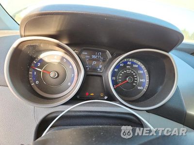 Zdjęcie 9 z 13 samochodu: 2012 HYUNDAI ELANTRA LIMITED VIN:KMHDH4AE1CU305396 - miniatura