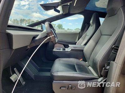 Zdjęcie 7 z 13 samochodu: 2024 TESLA CYBERTRUCK VIN:7G2CEHED0RA047790 - miniatura