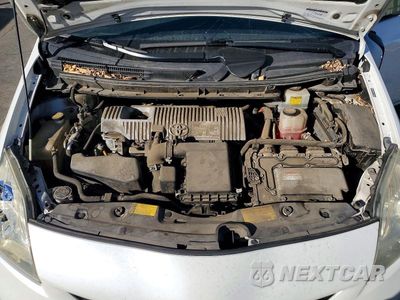 Zdjęcie 11 z 12 samochodu: 2012 TOYOTA PRIUS THREE VIN:JTDKN3DU3C5518443 - miniatura