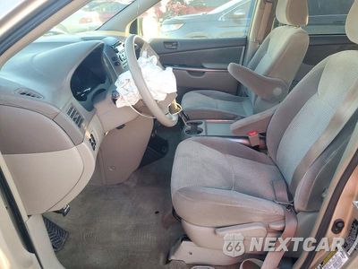 Zdjęcie 7 z 13 samochodu: 2006 TOYOTA SIENNA LE 8 PASSENGER VIN:5TDZA23C76S554955 - miniatura