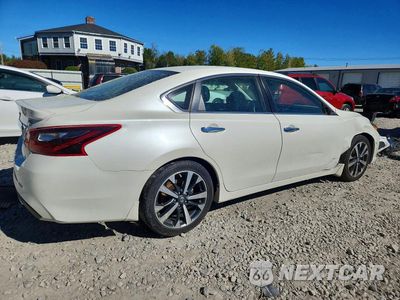 Trzecie zdjęcie samochodu z tyłu: 2017 NISSAN ALTIMA 2.5 SR VIN:1N4AL3AP0HC270046 - miniatura