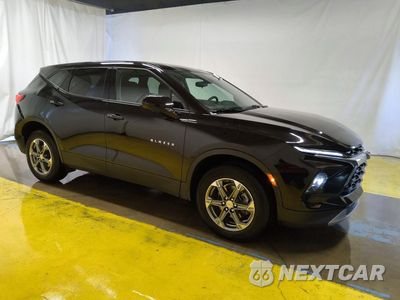 Czwarte zdjęcie samochodu z boku: 2025 CHEVROLET BLAZER 2LT VIN:3GNKBCR45SS269320 - miniatura