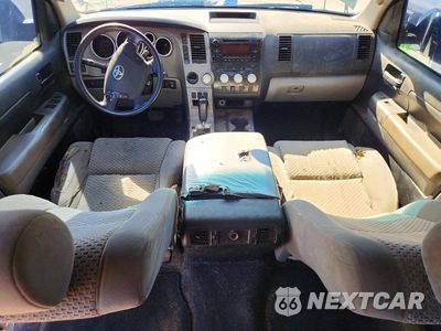 Zdjęcie 8 z 12 samochodu: 2013 TOYOTA TUNDRA CREWMAX SR5 VIN:5TFEY5F12DX142908 - miniatura