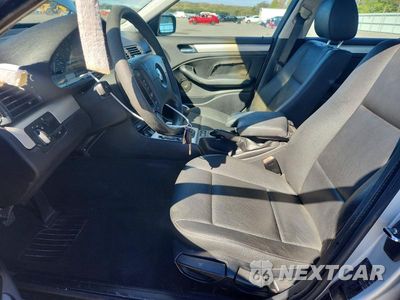 Zdjęcie 7 z 12 samochodu: 2003 BMW 325 I VIN:WBAET37473NH03397 - miniatura