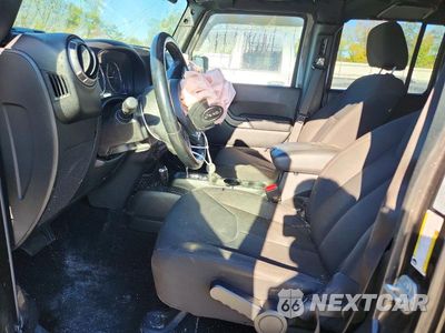 Zdjęcie 7 z 13 samochodu: 2018 JEEP WRANGLER UNLIMITED SPORT VIN:1C4BJWDG3JL850933 - miniatura