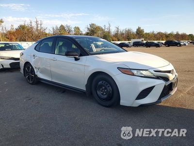 Czwarte zdjęcie samochodu z boku: 2019 TOYOTA CAMRY XSE V6 VIN:4T1BZ1HK9KU022998 - miniatura