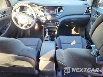 Zdjęcie 8 z 13 samochodu: 2018 HYUNDAI TUCSON SE VIN:KM8J2CA49JU690533 - miniatura