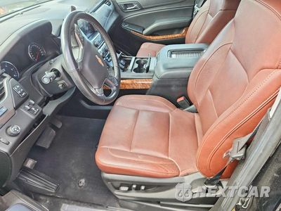 Zdjęcie 7 z 13 samochodu: 2019 CHEVROLET SUBURBAN C1500 PREMIER VIN:1GNSCJKJXKR337650 - miniatura