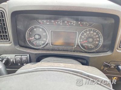 Zdjęcie 9 z 13 samochodu: 2022 INTERNATIONAL LT625 SEMI TRUCK VIN:3HSDZTZR2NN203388 - miniatura