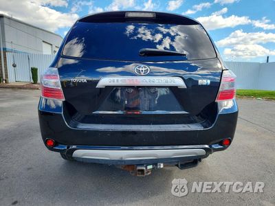 Zdjęcie 6 z 13 samochodu: 2009 TOYOTA HIGHLANDER HYBRID VIN:JTEEW41A892037068 - miniatura