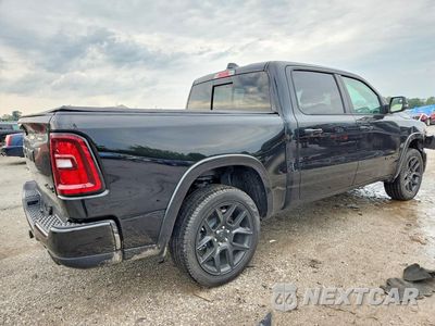 Trzecie zdjęcie samochodu z tyłu: 2026 RAM 1500 LARAMIE VIN:1C6SRFJP1TN392935 - miniatura